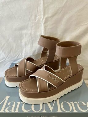 Marco Moreo  EU 37 Taupe Platform Sandals with White Trim